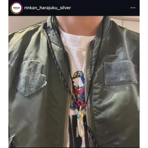 고로스 깃털 팬던트